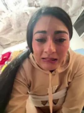 IsabellaMariet - masturbate with your fingers