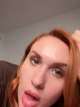 ChiaraVelvet - Show Boobs and Play for 1 min 🍒