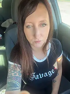 XoTatianaXo - Highest tip gets 10 min kiiroo control!
