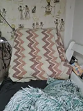 Sophie_Bell - massage my ass and legs