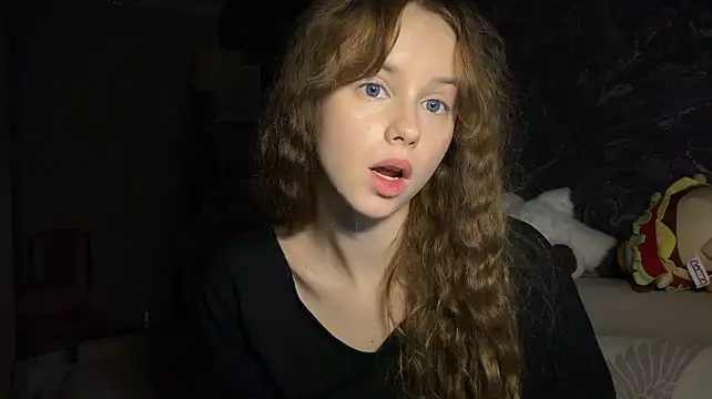 Curlyhaired - A Sexy Story in a Private Chat