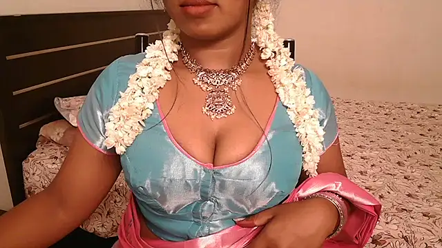 Dhiyapink - nude