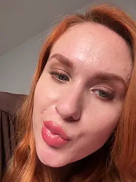 ChiaraVelvet - Show Boobs and Play for 1 min 🍒