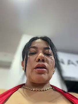 Abril10_ - Naked in a dressing room