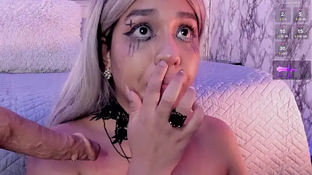 MayaCroos - slap maya 🙊