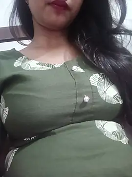 Avii5 - Showing boobs