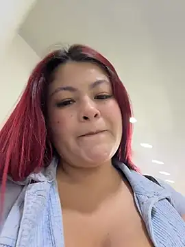 Lia-Moon77 - Show fingers pussy wet