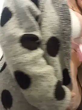 BettyandGold - 5 Push ups