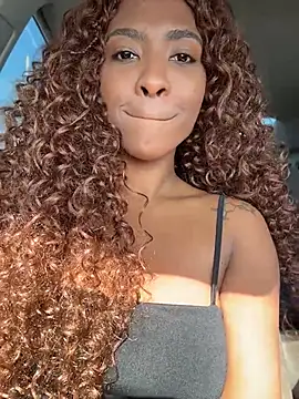 Angel_preta - Tirar a calcinha no carro