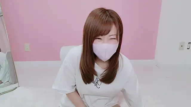 Tukasa_AV - 上ぽいしてブラの中から乳首いじいじ💕