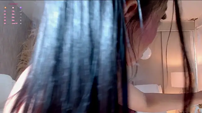 Adara_le - Milk in the ass of my friend