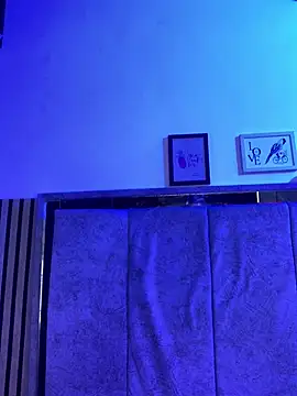 Miss_carly - Bounce ass