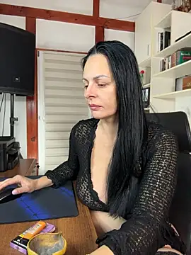 MiriamDelyn - Make me cum bby!
