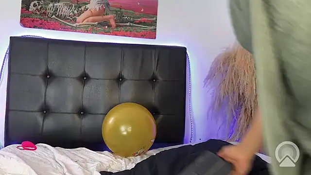 CristalAndRichar - 20 tk for every twerking dance the whore