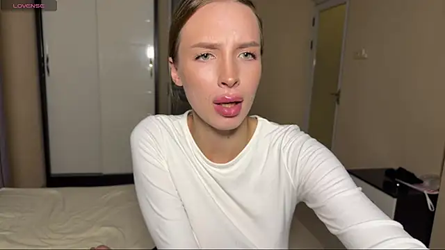 Etonealbinochka - show tits