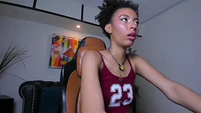 Kiara_Kamau_XXX - show boobs and play nipples