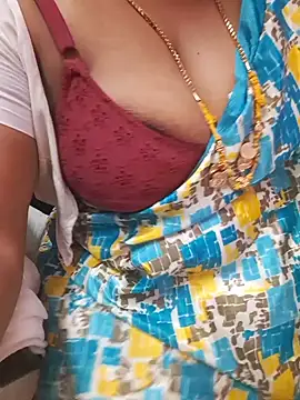 Tamil_Ammani - Boobs show😜😜😝🥰🔥🔥🔥