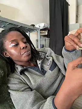 Thechocolatepeach - 2 fingers + 1 shot