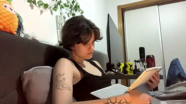 HeyFriren - sent u my hot Video ANAL and we go pvt