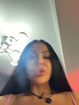 NaomyFlame - Make rain 💦 video for last tip