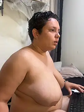 Mabelydani - Dani rides a dildo and you earn 5 photos