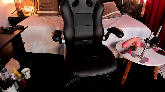 Milf_Slutty - finger in my pussy 🔥