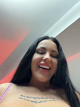 NaomyFlame - Make rain 💦 video for last tip