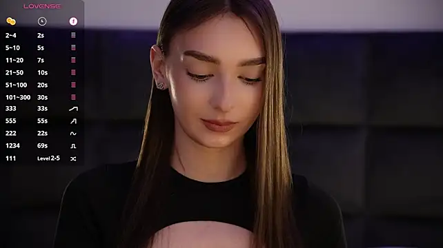 GoldieHarrington - bend over close to cam + spank ass 4x