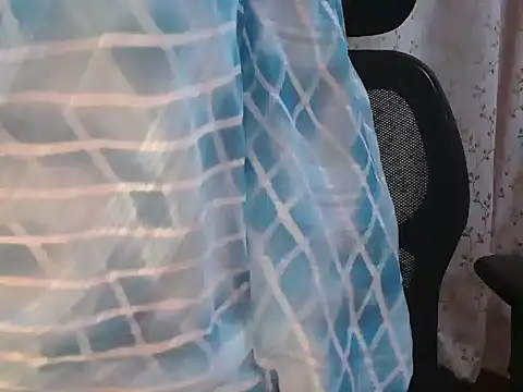 Aniee2 - boobs massage