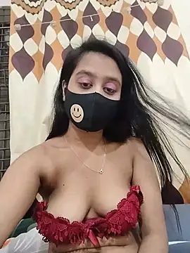 Trisha-26 - Open nude show