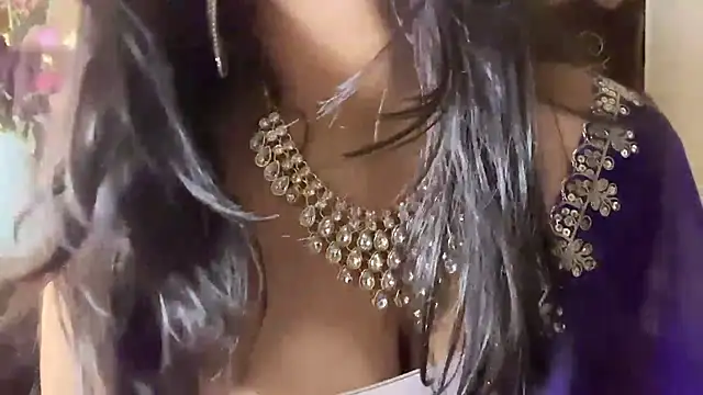Goddess_Ariel - Candle Wax ON BOObs