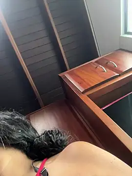 Siri_duque - Meter dos dedos en el coño