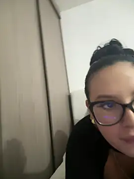 GabyMejiaa - show your tits and spit on them💕