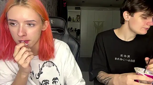 Confusssed - lick pussy