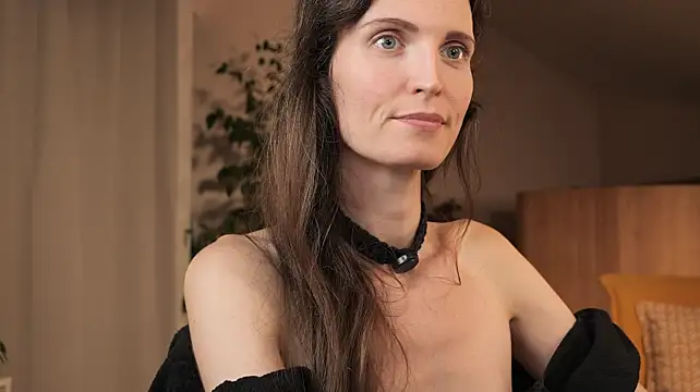 Yulladao - Naked?