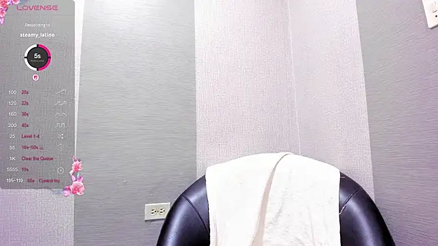 Letiziia_sky1 - playing with a dildo to squirt a lot