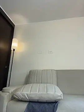 NataliaBuiles - OPEN RUB ASSHOLE+ OIL ASS