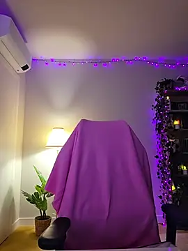 MiaRides19 - I will suck dildo 🙈🙈