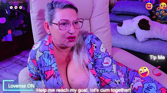 YOUR_MATURE_FANTASY - make me feel you