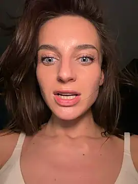 -AngelAri-