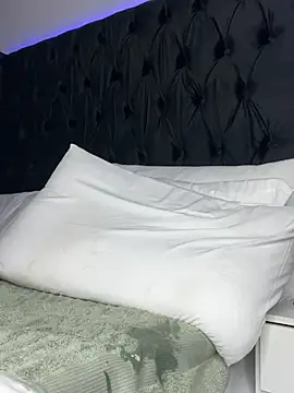 Fun_size86 - Put butt bug and dildo fuck the pussy