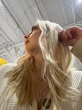 AngelinaTous