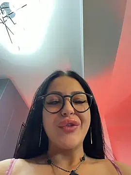 NaomyFlame - Make rain 💦 video for last tip