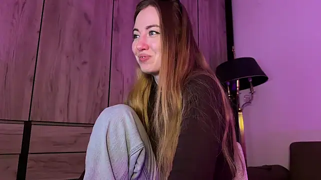 LinaWitch - tease in doggy