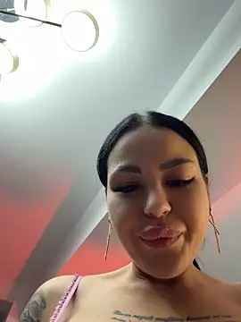 NaomyFlame - Make rain 💦 video for last tip