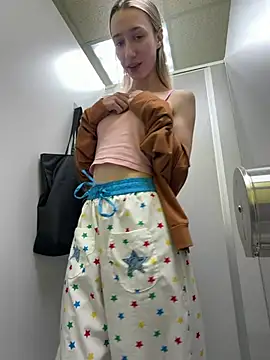 Lia-see-ya - Show my cute outfit + spank ass 🥰🍬