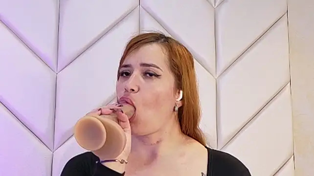 Samanta_Rave - suck dildo