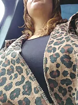 Amanita_25 - Plug my ass