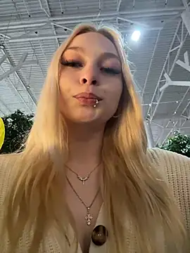 AngelinaTous