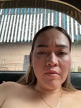 Danielavegax - Oil on my tits in the Uber car